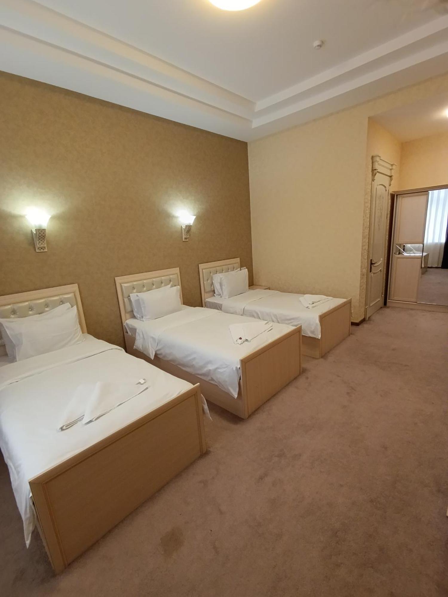 Grand Karavan Hotel Tașkent Exterior foto