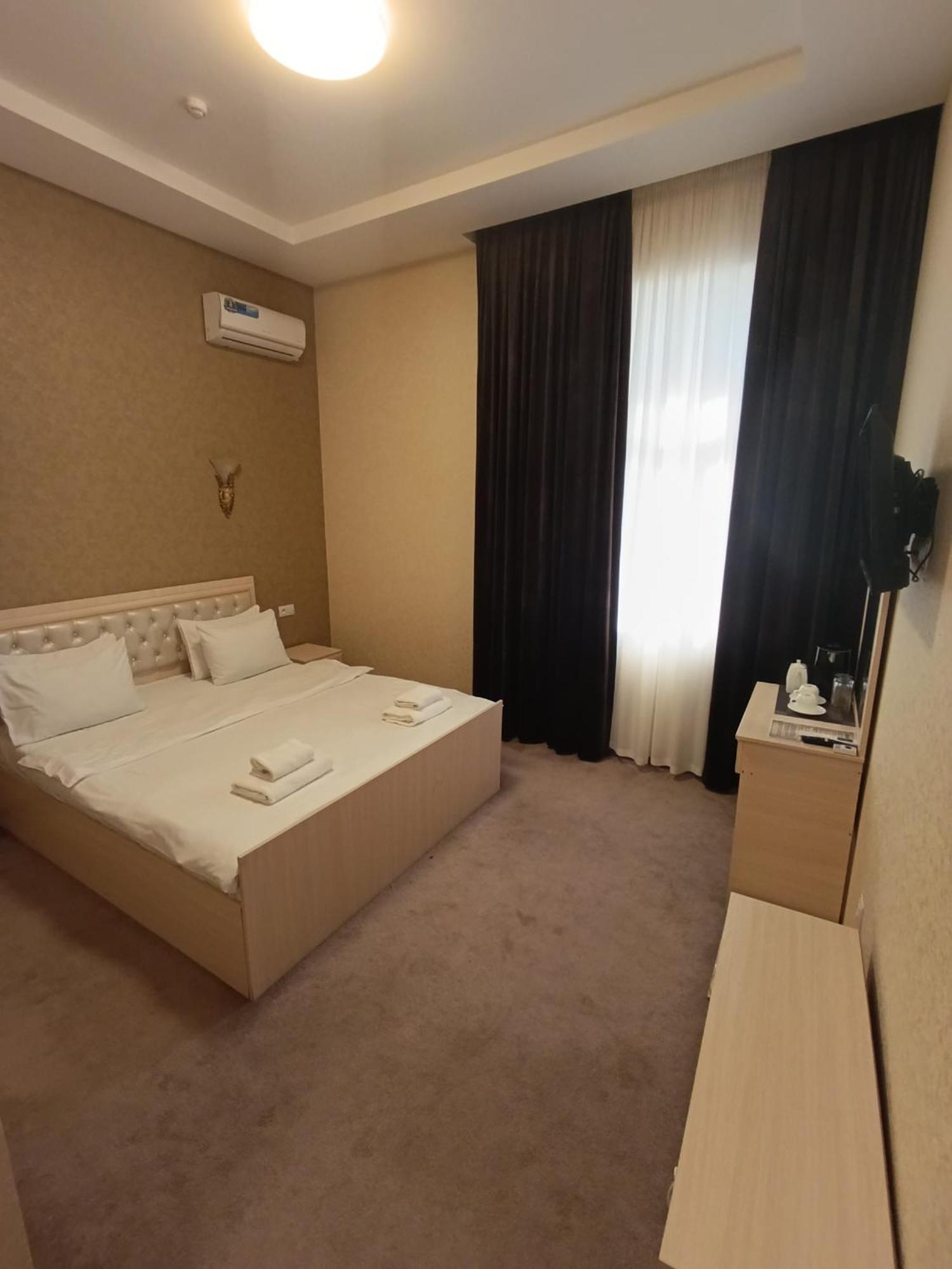 Grand Karavan Hotel Tașkent Exterior foto